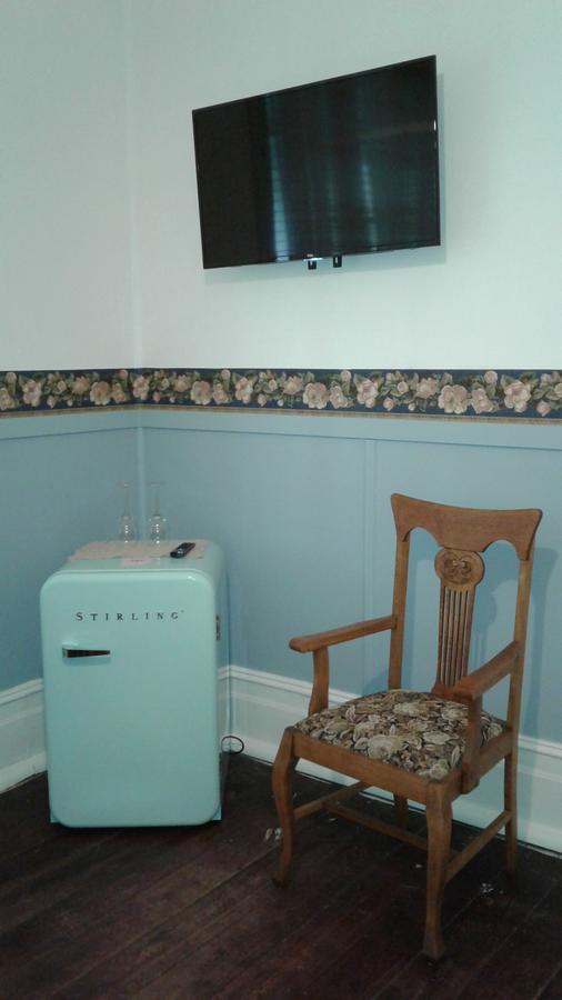 ゴールバーン Wombermere Bed & Breakfast エクステリア 写真